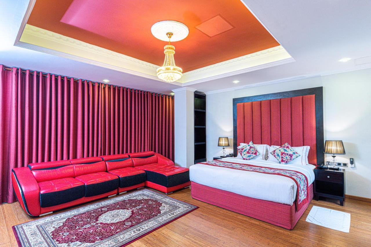 เอิร์ล เรดโคลอมโบ Hotel ภายนอก รูปภาพ